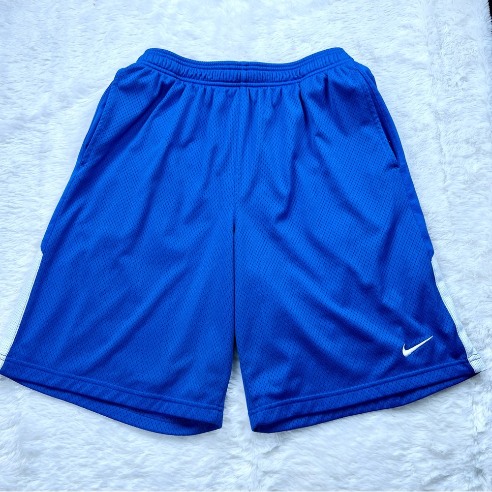 Men’s L Nike Basketball Shorts